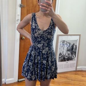Forever 21 Navy and white Floral Scoop Neck Mini Dress